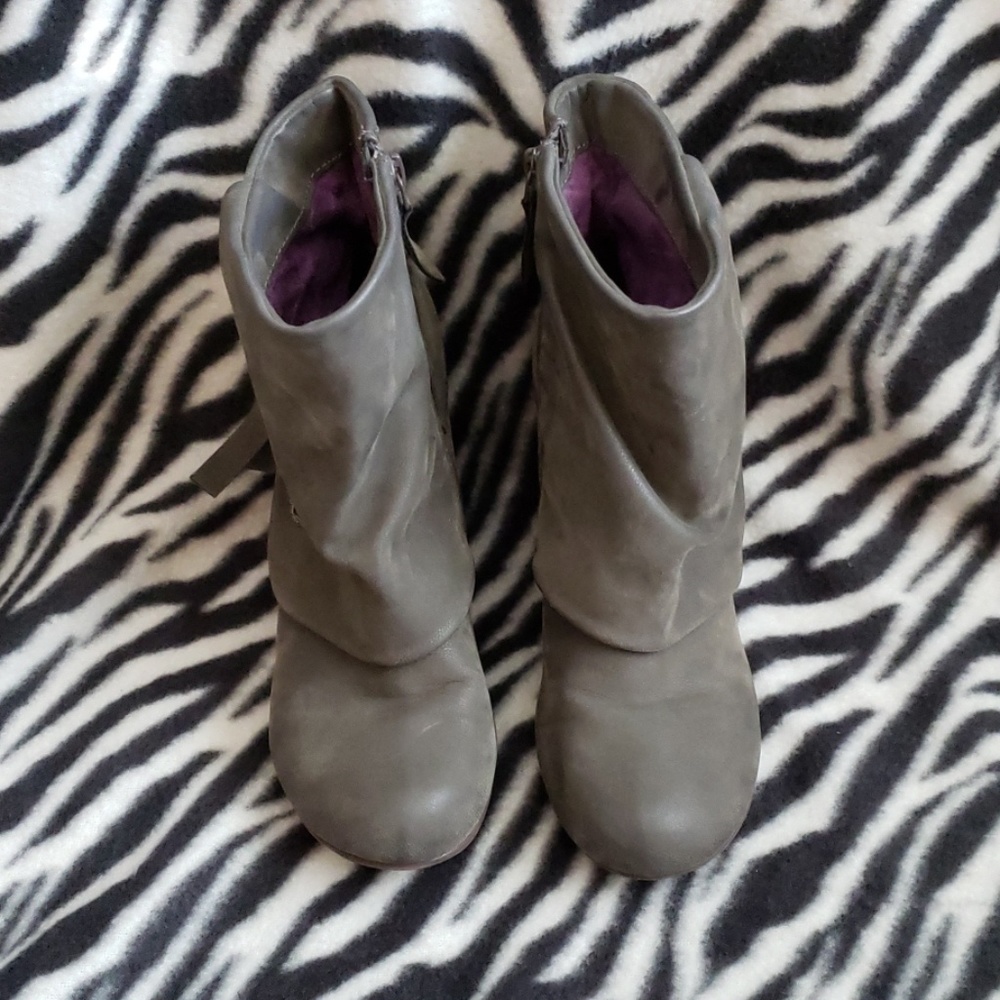 Blowfish booties